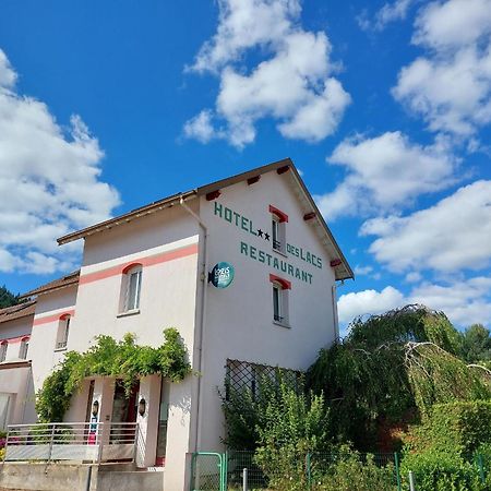 Logis Hotel & Restaurant Des Lacs Celles-sur-Plaine Bagian luar foto