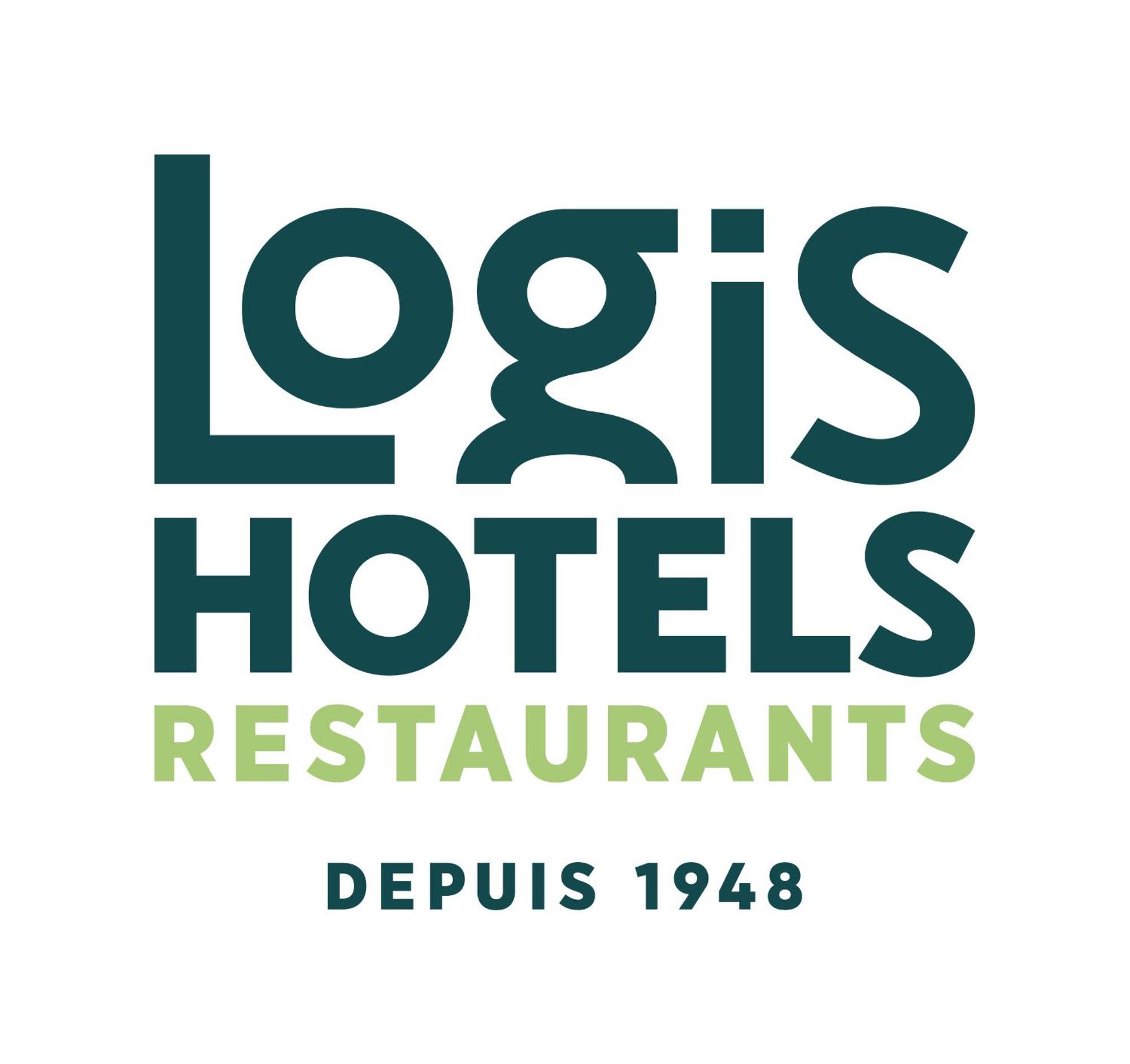 Logis Hotel & Restaurant Des Lacs Celles-sur-Plaine Bagian luar foto
