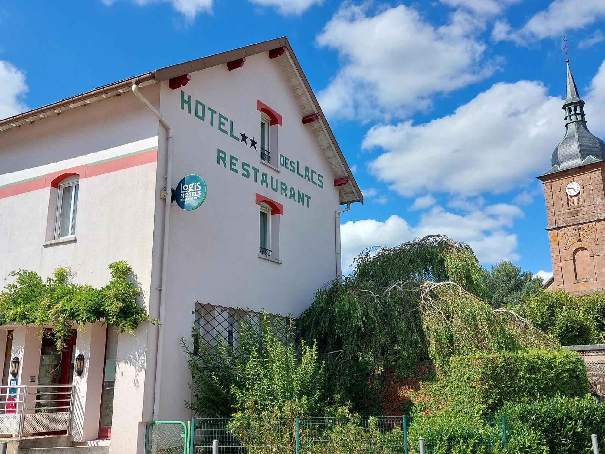 Logis Hotel & Restaurant Des Lacs Celles-sur-Plaine Bagian luar foto